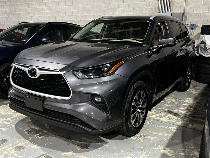 2023 Toyota Highlander XLE   - Photo 1 - Salt Lake City, UT 84115