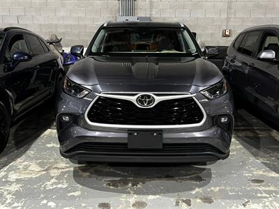 2023 Toyota Highlander XLE   - Photo 2 - Salt Lake City, UT 84115