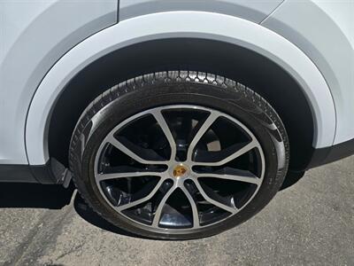 2021 Porsche Cayenne   - Photo 13 - Salt Lake City, UT 84115