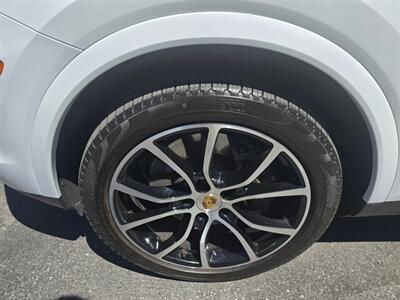 2021 Porsche Cayenne   - Photo 14 - Salt Lake City, UT 84115