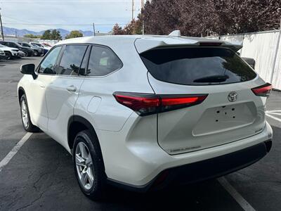 2021 Toyota Highlander LE   - Photo 5 - Salt Lake City, UT 84115