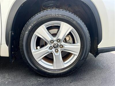 2021 Toyota Highlander LE   - Photo 12 - Salt Lake City, UT 84115