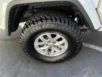 2023 Jeep Gladiator Sport S   - Photo 13 - Salt Lake City, UT 84115