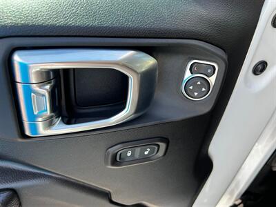 2023 Jeep Gladiator Sport S   - Photo 22 - Salt Lake City, UT 84115