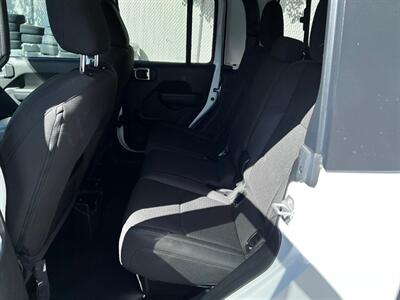 2023 Jeep Gladiator Sport S   - Photo 18 - Salt Lake City, UT 84115