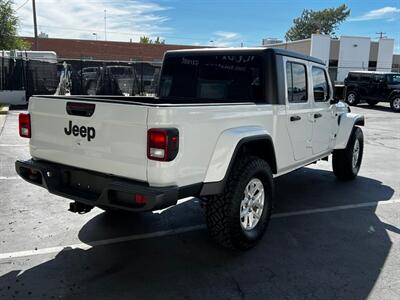 2023 Jeep Gladiator Sport S   - Photo 9 - Salt Lake City, UT 84115