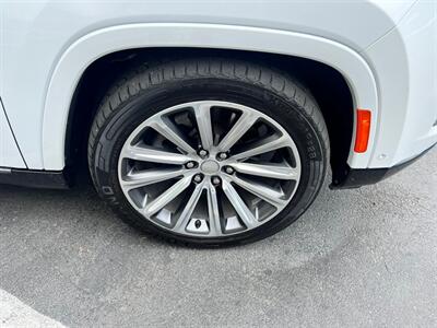 2023 Jeep Grand Wagoneer Series II   - Photo 10 - Salt Lake City, UT 84115