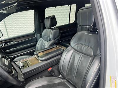 2023 Jeep Grand Wagoneer Series II   - Photo 19 - Salt Lake City, UT 84115