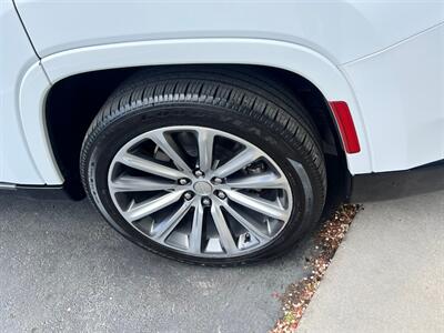 2023 Jeep Grand Wagoneer Series II   - Photo 12 - Salt Lake City, UT 84115