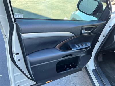 2019 Toyota Highlander XLE   - Photo 19 - Salt Lake City, UT 84115