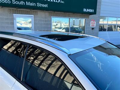 2019 Toyota Highlander XLE   - Photo 10 - Salt Lake City, UT 84115