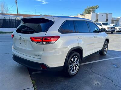 2019 Toyota Highlander XLE   - Photo 7 - Salt Lake City, UT 84115