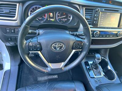 2019 Toyota Highlander XLE   - Photo 31 - Salt Lake City, UT 84115