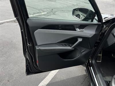 2025 Volkswagen Tiguan SE R-Line Black 4Motion - Photo 20 - Salt Lake City, UT 84115