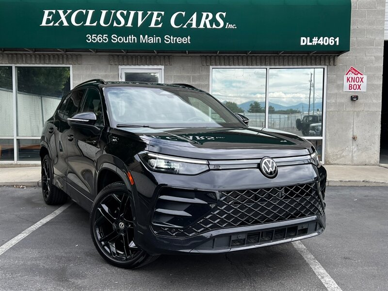 2025 Volkswagen Tiguan SE R-Line Black 4Motion   - Photo 1 - Salt Lake City, UT 84115
