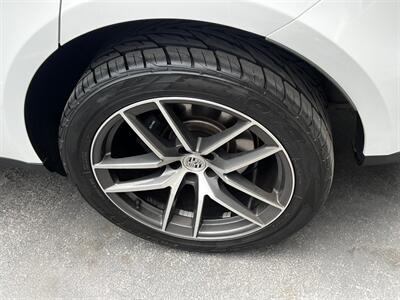 2025 Porsche Macan - Photo 13 - Salt Lake City, UT 84115