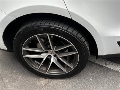 2025 Porsche Macan - Photo 12 - Salt Lake City, UT 84115