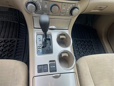 2013 Toyota Highlander Plus   - Photo 26 - Salt Lake City, UT 84115
