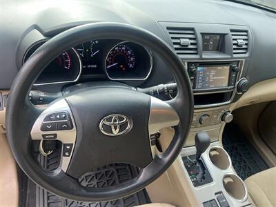 2013 Toyota Highlander Plus   - Photo 25 - Salt Lake City, UT 84115