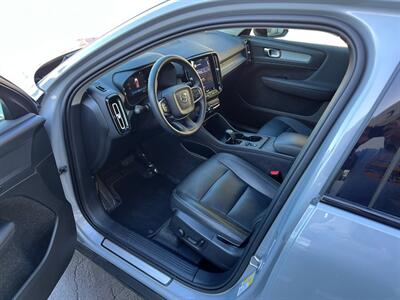 2024 Volvo XC40 B5 Core Dark Theme   - Photo 16 - Salt Lake City, UT 84115