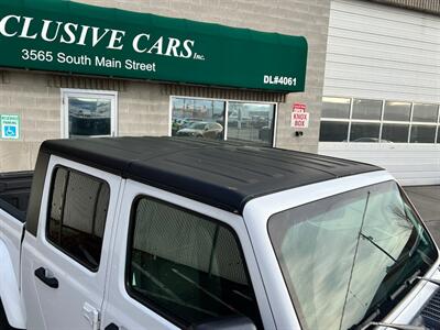 2023 Jeep Gladiator Overland   - Photo 10 - Salt Lake City, UT 84115