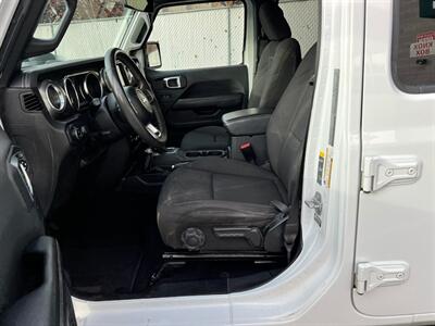 2023 Jeep Gladiator Overland   - Photo 17 - Salt Lake City, UT 84115