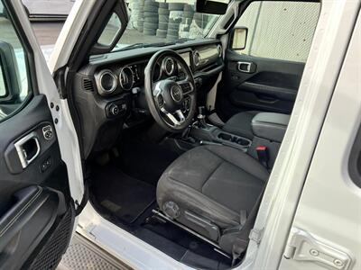 2023 Jeep Gladiator Overland   - Photo 16 - Salt Lake City, UT 84115