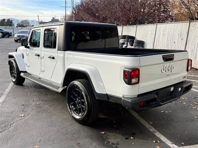2023 Jeep Gladiator Overland   - Photo 5 - Salt Lake City, UT 84115