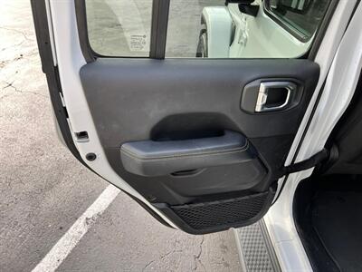 2023 Jeep Gladiator Overland   - Photo 21 - Salt Lake City, UT 84115