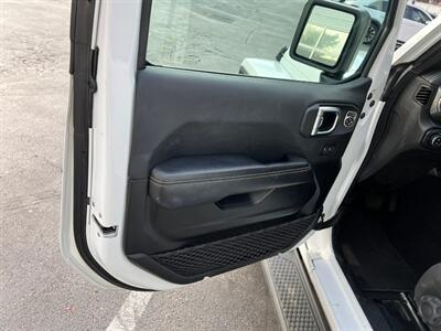 2023 Jeep Gladiator Overland   - Photo 19 - Salt Lake City, UT 84115