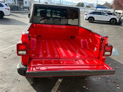 2023 Jeep Gladiator Overland   - Photo 7 - Salt Lake City, UT 84115