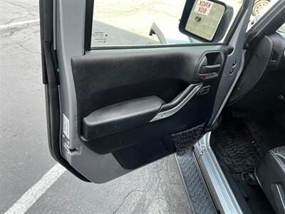 2015 Jeep Wrangler Unlimited Sahara - Photo 18 - Salt Lake City, UT 84115