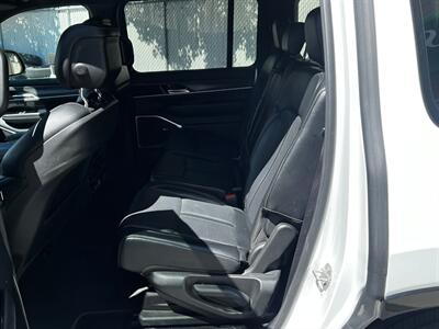 2024 Jeep Wagoneer Series II - Photo 20 - Salt Lake City, UT 84115