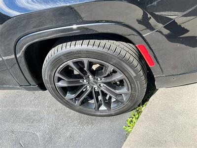2024 Jeep Grand Wagoneer L Obsidian   - Photo 13 - Salt Lake City, UT 84115