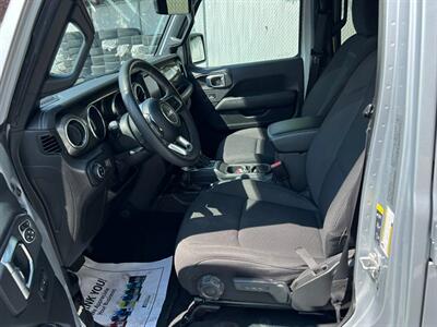 2023 Jeep Gladiator Overland   - Photo 17 - Salt Lake City, UT 84115