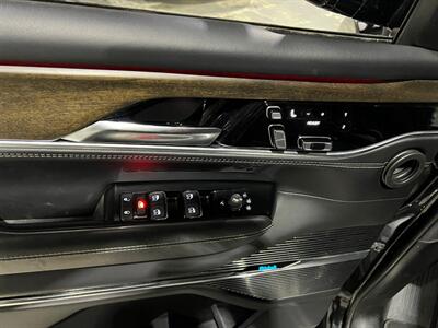 2023 Jeep Grand Wagoneer Series II   - Photo 19 - Salt Lake City, UT 84115
