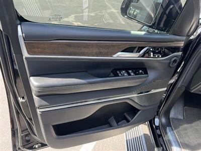 2023 Jeep Grand Wagoneer Series II   - Photo 19 - Salt Lake City, UT 84115