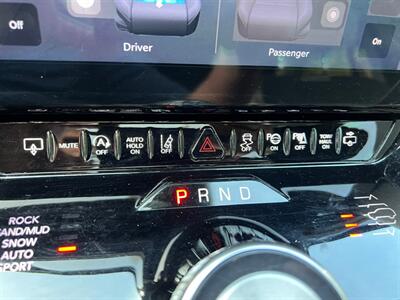 2023 Jeep Grand Wagoneer Series II   - Photo 43 - Salt Lake City, UT 84115