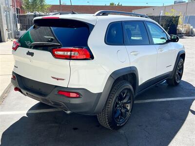 2018 Jeep Cherokee Trailhawk   - Photo 8 - Salt Lake City, UT 84115
