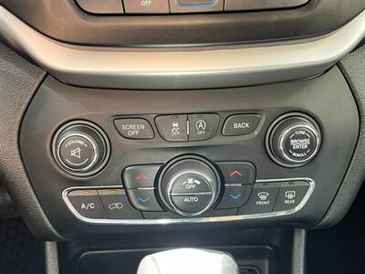 2018 Jeep Cherokee Trailhawk   - Photo 34 - Salt Lake City, UT 84115