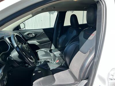 2018 Jeep Cherokee Trailhawk   - Photo 19 - Salt Lake City, UT 84115