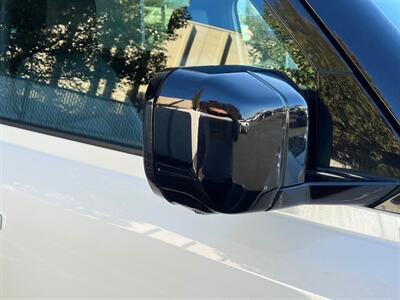 2024 Land Rover Defender 90 P300 S   - Photo 9 - Salt Lake City, UT 84115