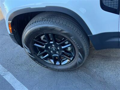 2024 Land Rover Defender 90 P300 S   - Photo 14 - Salt Lake City, UT 84115