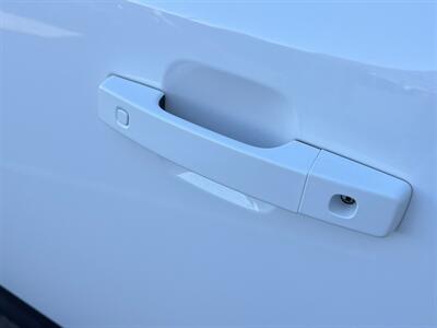 2024 Land Rover Defender 90 P300 S   - Photo 15 - Salt Lake City, UT 84115