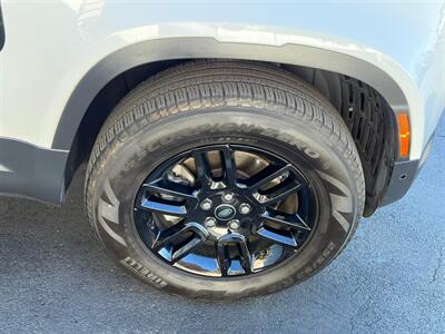 2024 Land Rover Defender 90 P300 S   - Photo 11 - Salt Lake City, UT 84115