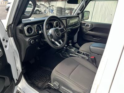 2023 Jeep Gladiator Overland   - Photo 19 - Salt Lake City, UT 84115