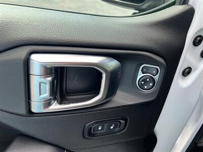 2023 Jeep Gladiator Overland   - Photo 27 - Salt Lake City, UT 84115