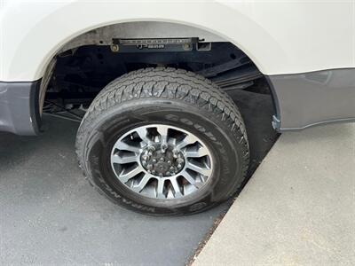 2017 Ford F-350 Super Duty Lariat   - Photo 15 - Salt Lake City, UT 84115