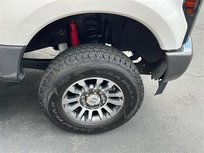 2017 Ford F-350 Super Duty Lariat   - Photo 13 - Salt Lake City, UT 84115