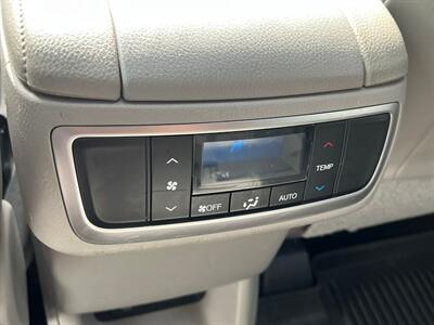 2019 Toyota Highlander Hybrid XLE   - Photo 24 - Salt Lake City, UT 84115
